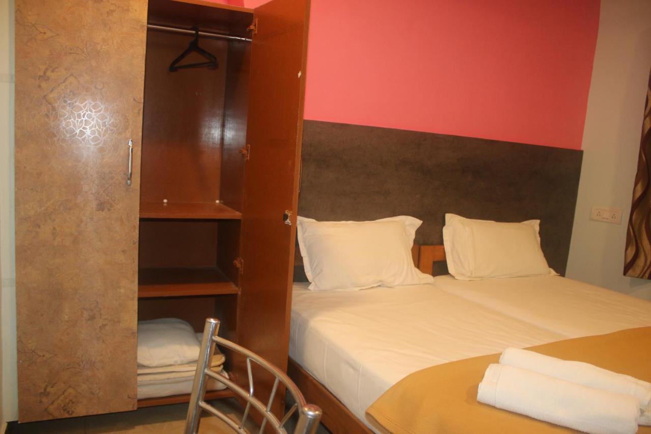 Hotel Sikara, كومباكونام المظهر الخارجي الصورة