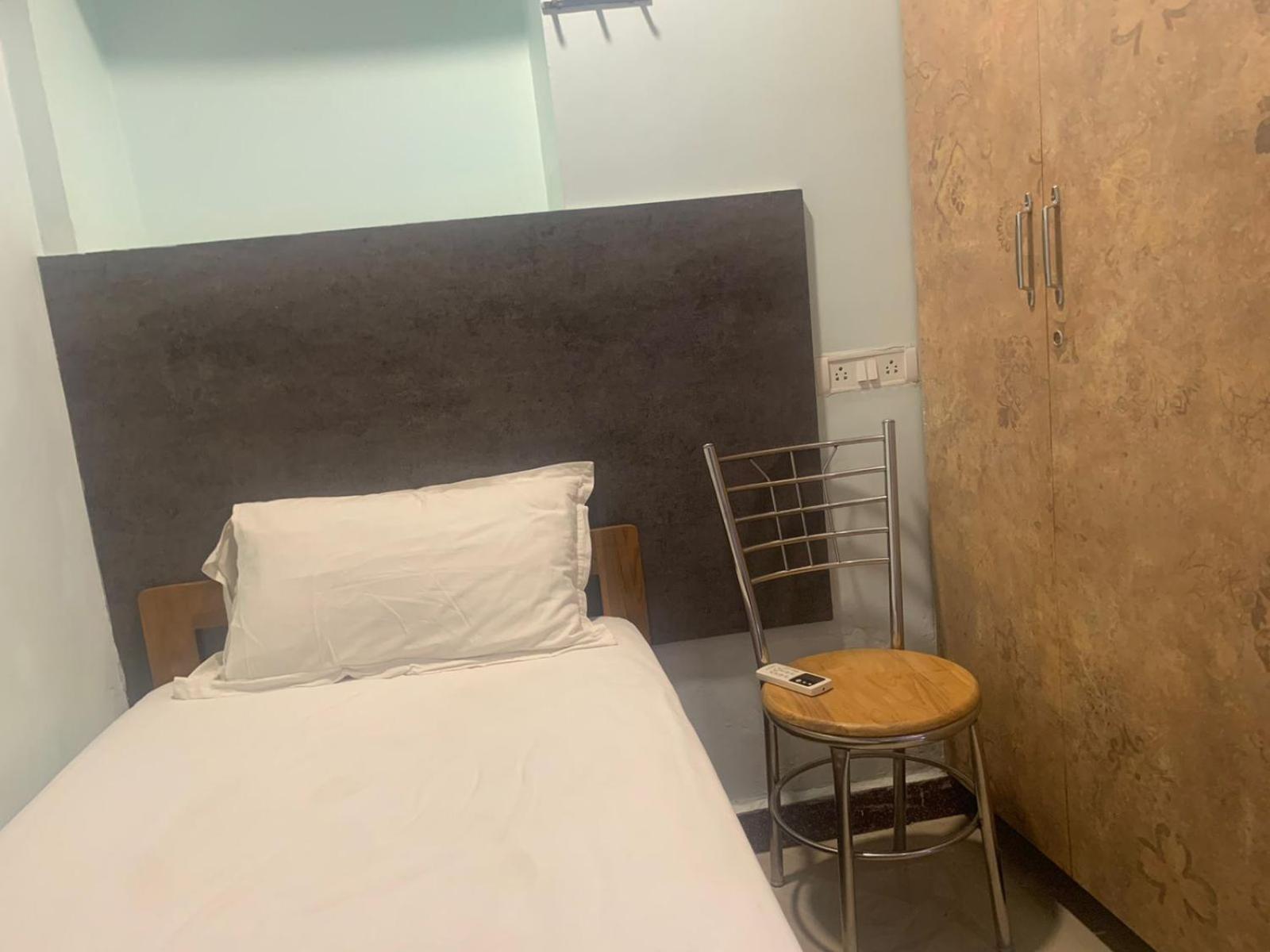 Hotel Sikara, كومباكونام المظهر الخارجي الصورة